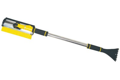 Hopkins SubZero 80037 Quick Lock Pivoting Snowbroom clearing snow on a car roof